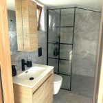 spacious bathroom upstairs